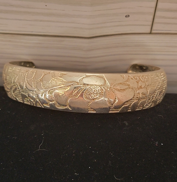 Silver-tone Floral Cuff Bracelet - Picture 2 of 4